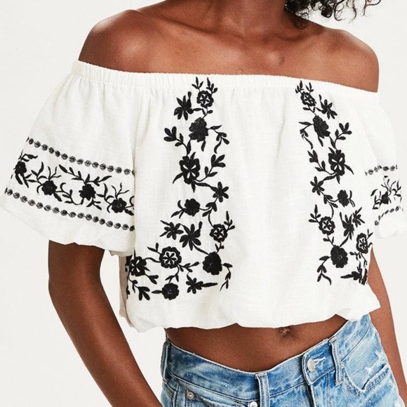 American Eagle off-the-shoulder Embroided Top - Picture 3 of 4